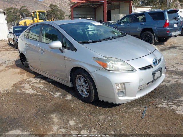 Salvage Toyota Prius Image
