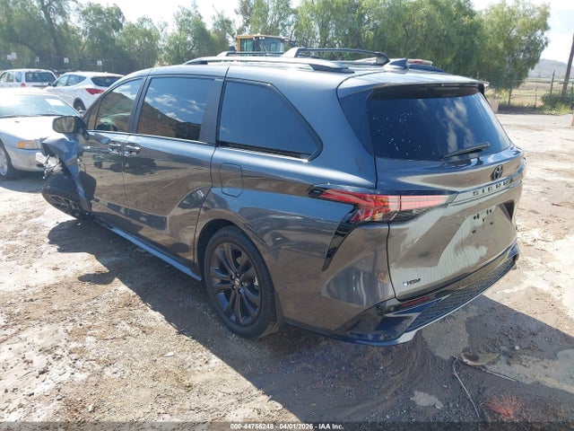 Toyota Sienna Xse