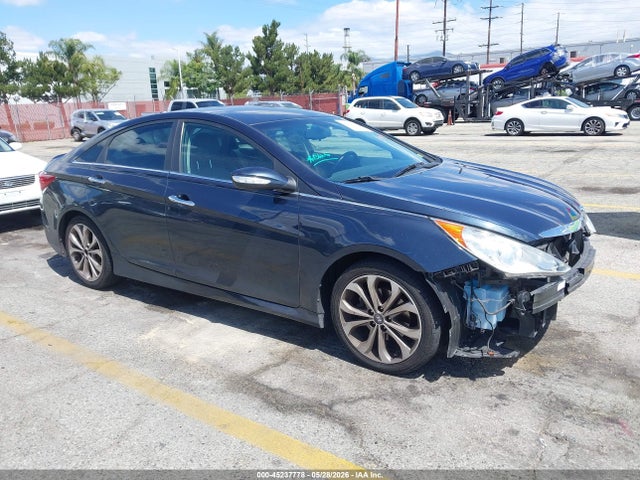 Salvage Hyundai SONATA Image