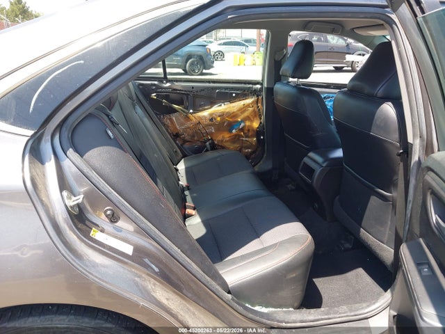 Toyota Camry Se