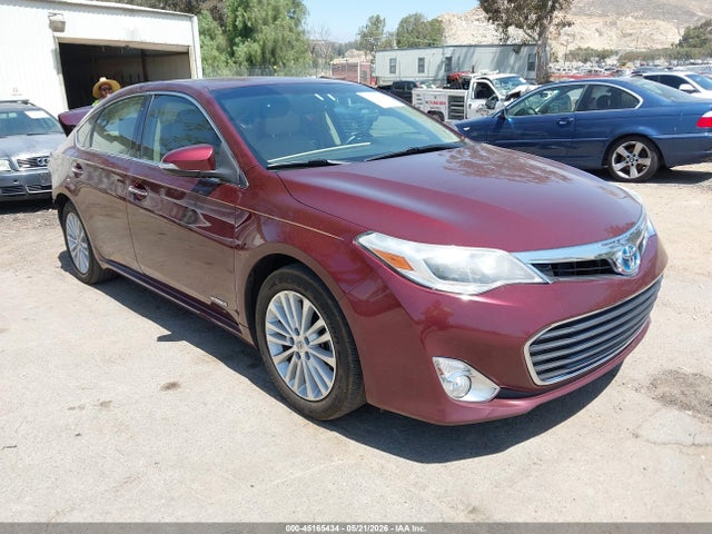 Salvage Toyota Avalon Hybrid Image