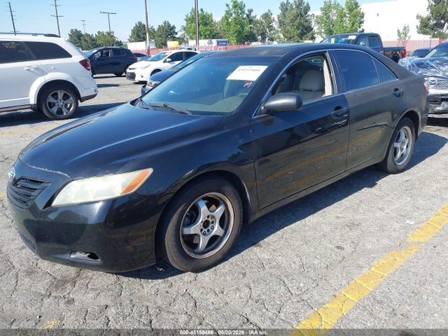 Toyota Camry Le V6