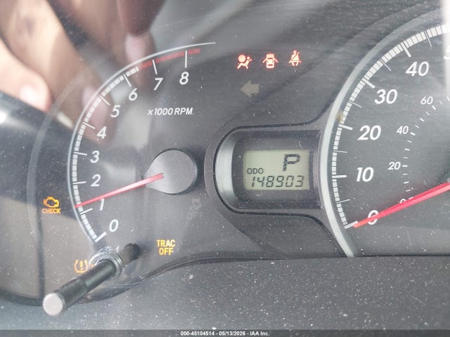 Toyota Sienna Le V6 8 Passenger
