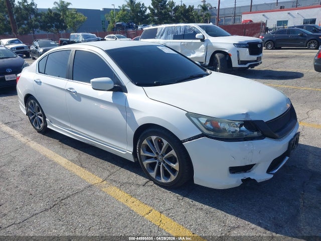 Salvage Honda Accord Image