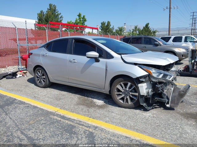 Salvage Nissan Versa Image
