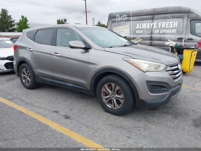 Salvage Hyundai SANTA FE Image