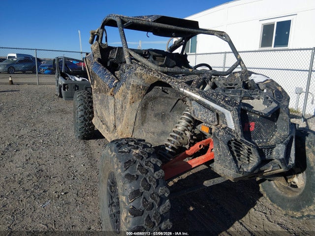 Salvage Can-Am Maverick X3 Image