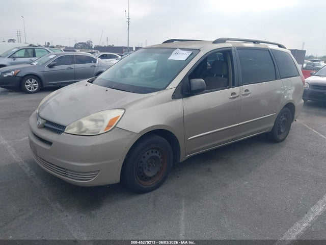 Toyota Sienna Le