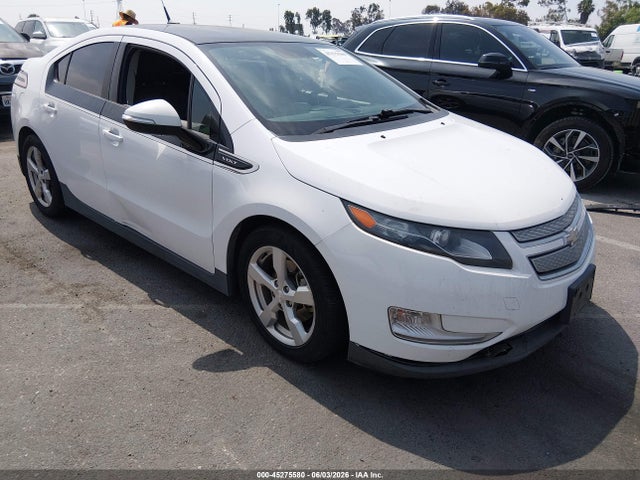 Salvage Chevrolet Volt Image
