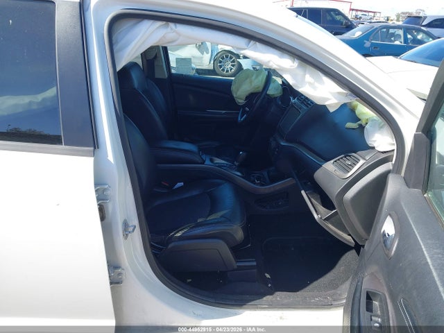 Dodge Journey Crossroad