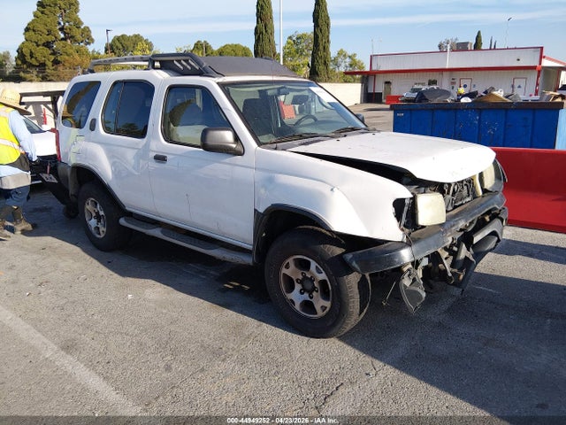 Salvage Nissan Xterra Image