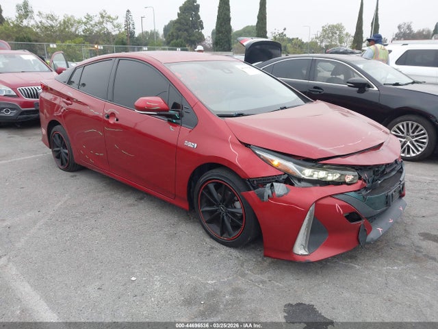Salvage Toyota Prius Prime Image