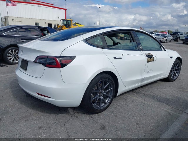 Tesla Model 3 Standard Range Plus Rear-wheel Drive
