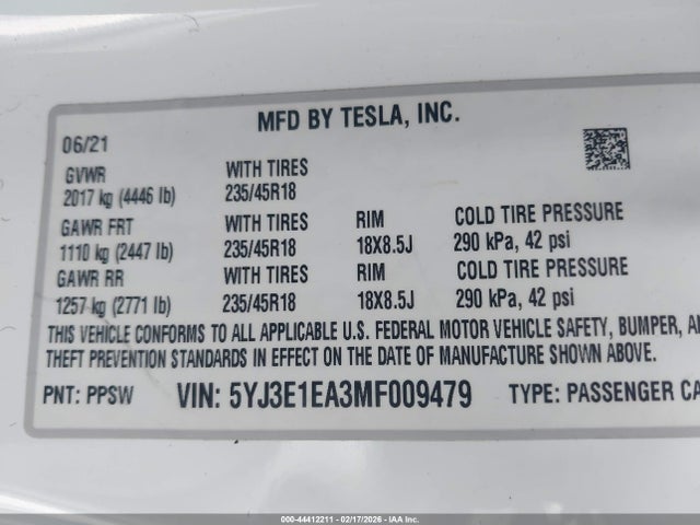 Tesla Model 3 Standard Range Plus Rear-wheel Drive