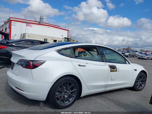 Tesla Model 3 Standard Range Plus Rear-wheel Drive