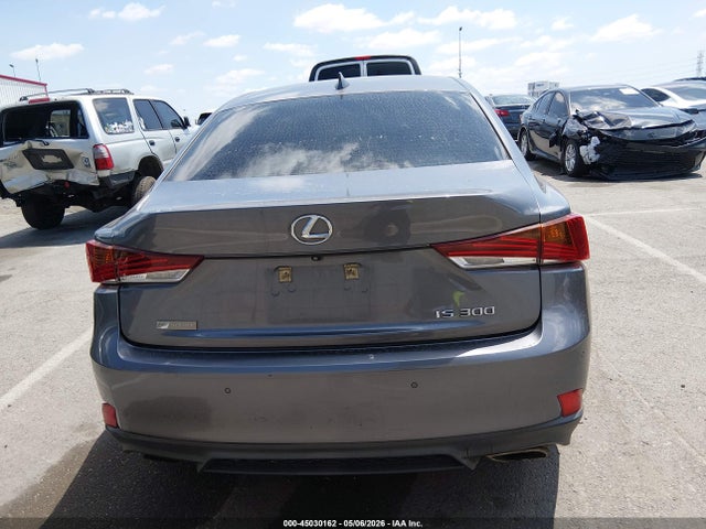 Lexus Is