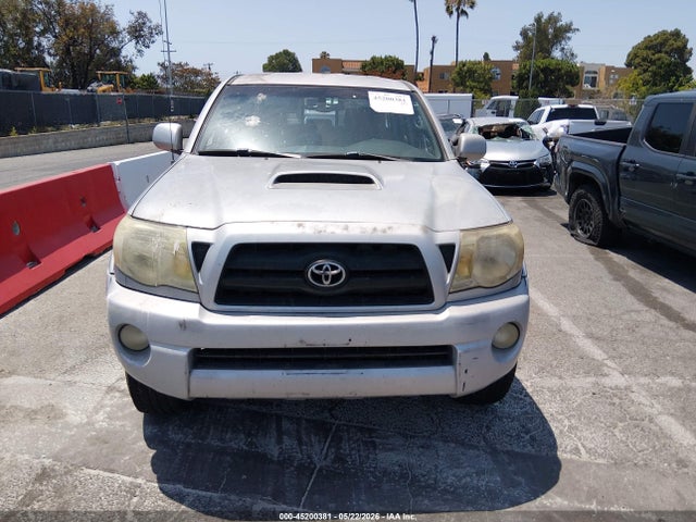 Toyota Tacoma Prerunner V6