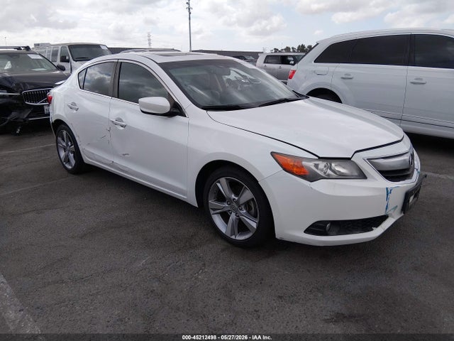 Salvage Acura ILX Image