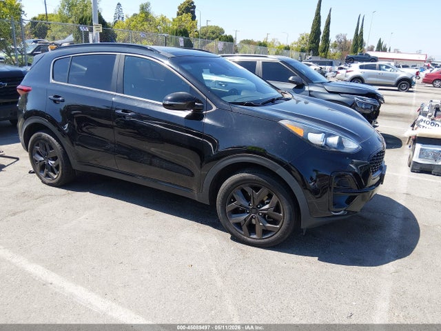 Salvage Kia Sportage Image