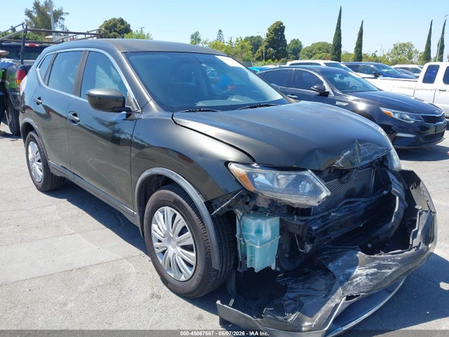Salvage Nissan Rogue Image