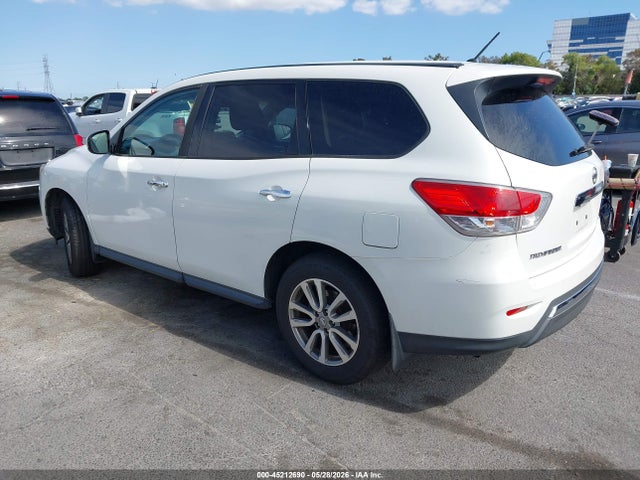 Nissan Pathfinder S