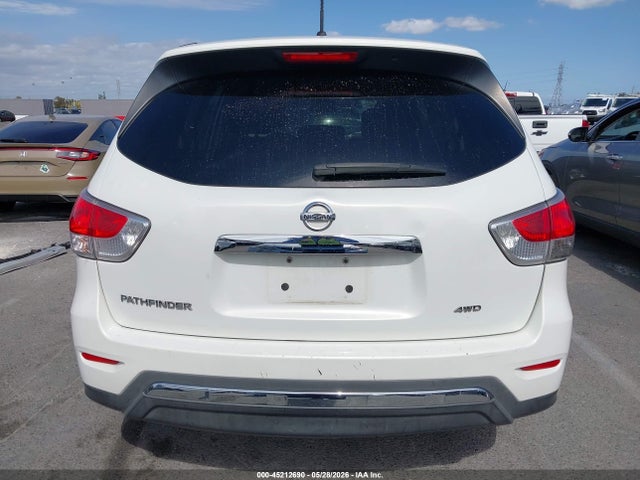 Nissan Pathfinder S