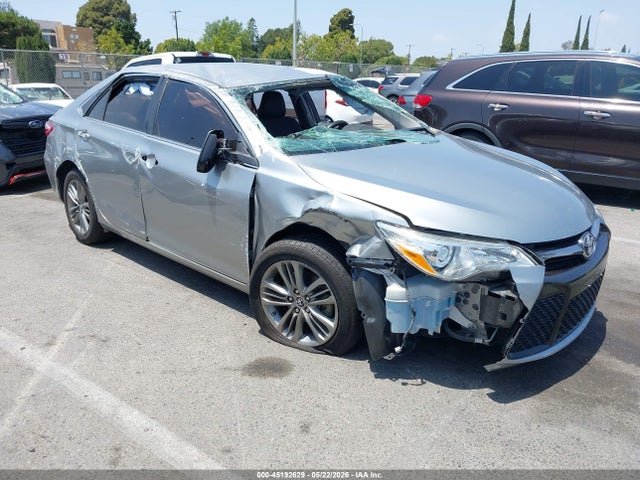 Salvage Toyota Camry Image