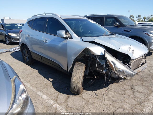 Salvage Hyundai TUCSON Image