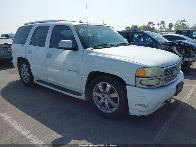 Salvage GMC Yukon Image