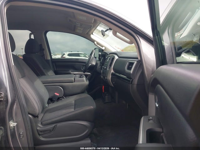 Nissan Titan Sv Gas