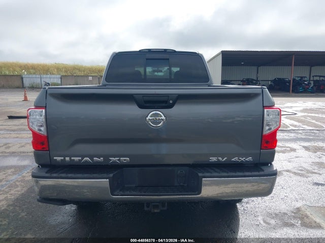 Nissan Titan Sv Gas