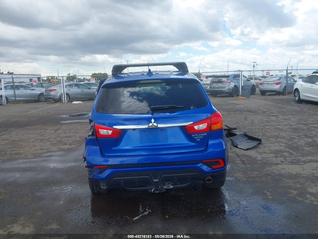 Mitsubishi Outlander 2.0 Se