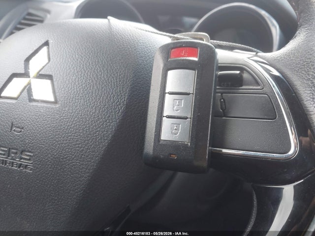 Mitsubishi Outlander 2.0 Se