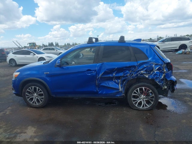 Mitsubishi Outlander 2.0 Se