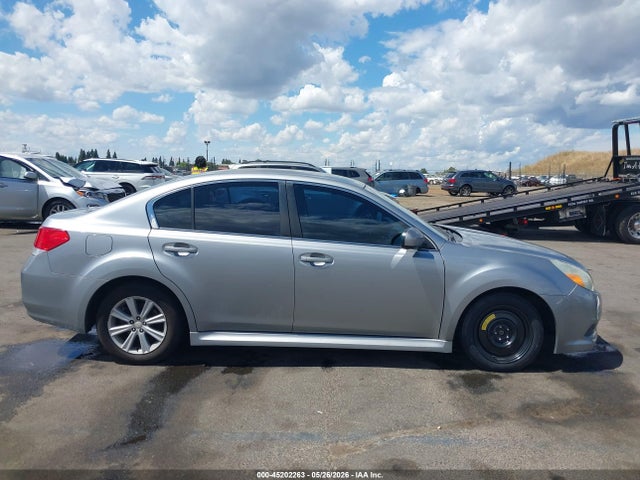 Subaru Legacy 2.5i Premium