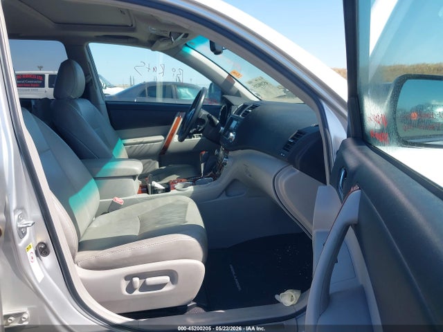Toyota Highlander Limited V6