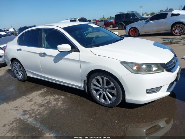 Salvage Honda Accord Image