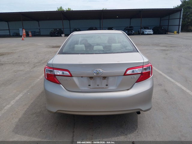 Toyota Camry Le