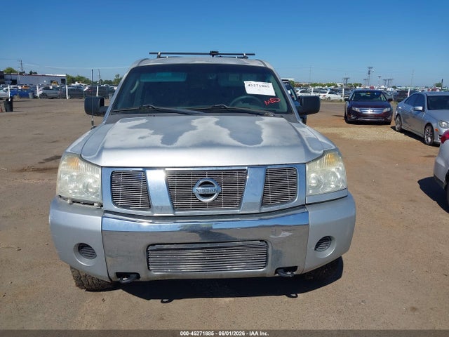 Nissan Titan Se
