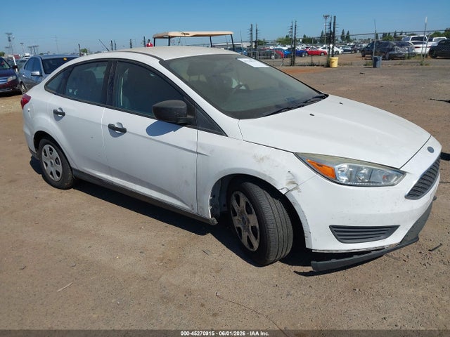 Salvage Ford Focus Image