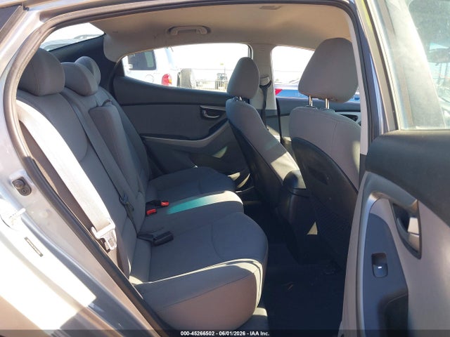 Hyundai ELANTRA Se