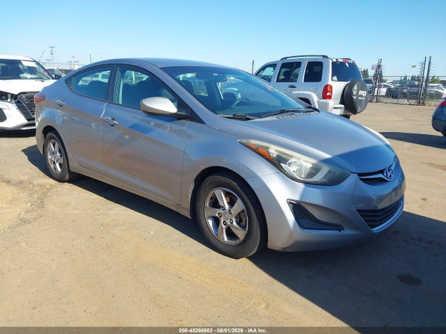 Salvage Hyundai ELANTRA Image