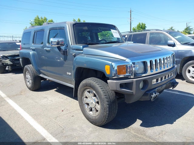 Salvage HUMMER H3 Image