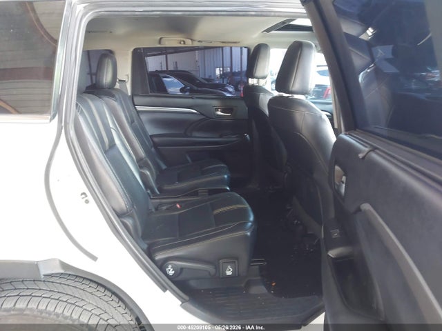 Toyota Highlander Se
