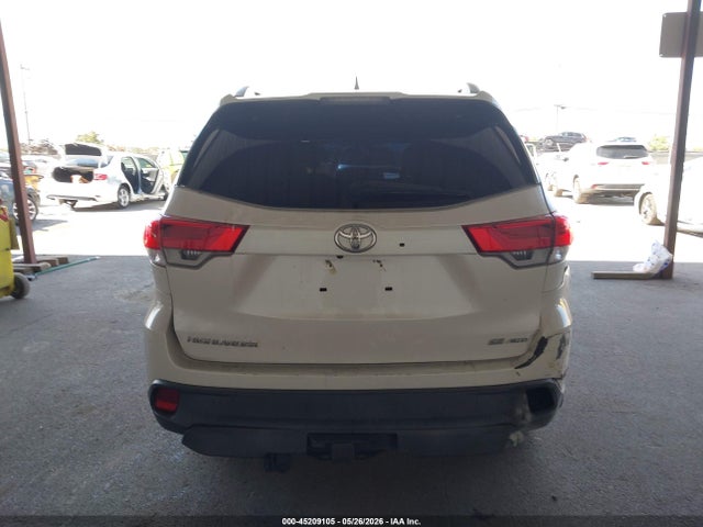 Toyota Highlander Se
