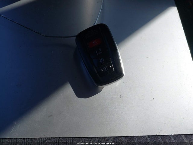 Toyota Prius Prime Plus