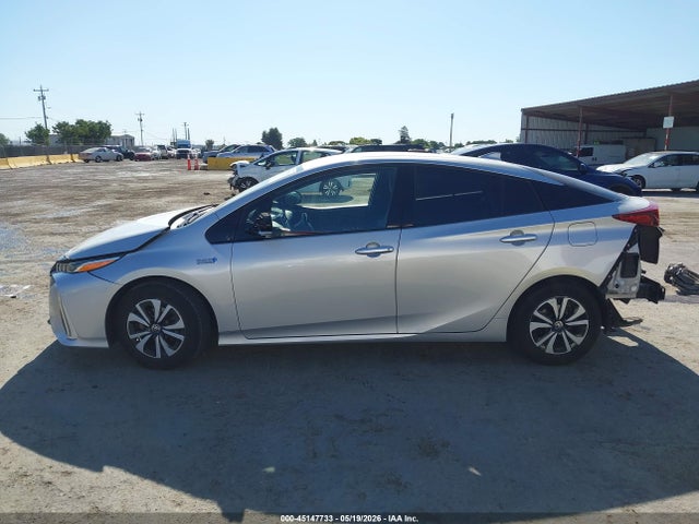 Toyota Prius Prime Plus