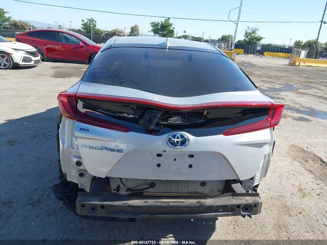 Toyota Prius Prime Plus