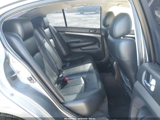 INFINITI G37 Journey