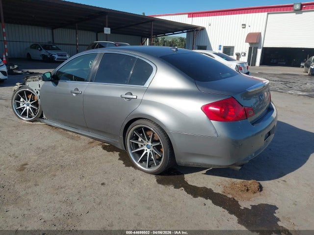 INFINITI G37 Journey